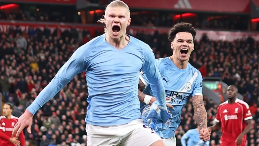 Man City duy trì khoảng cách với ngôi đầu