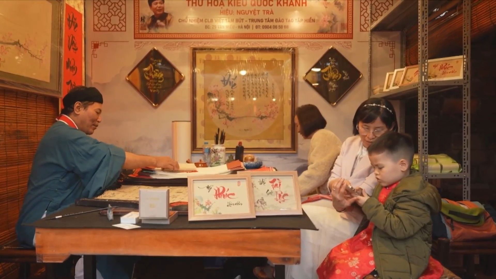 Nét đẹp đi lễ xuân đầu năm