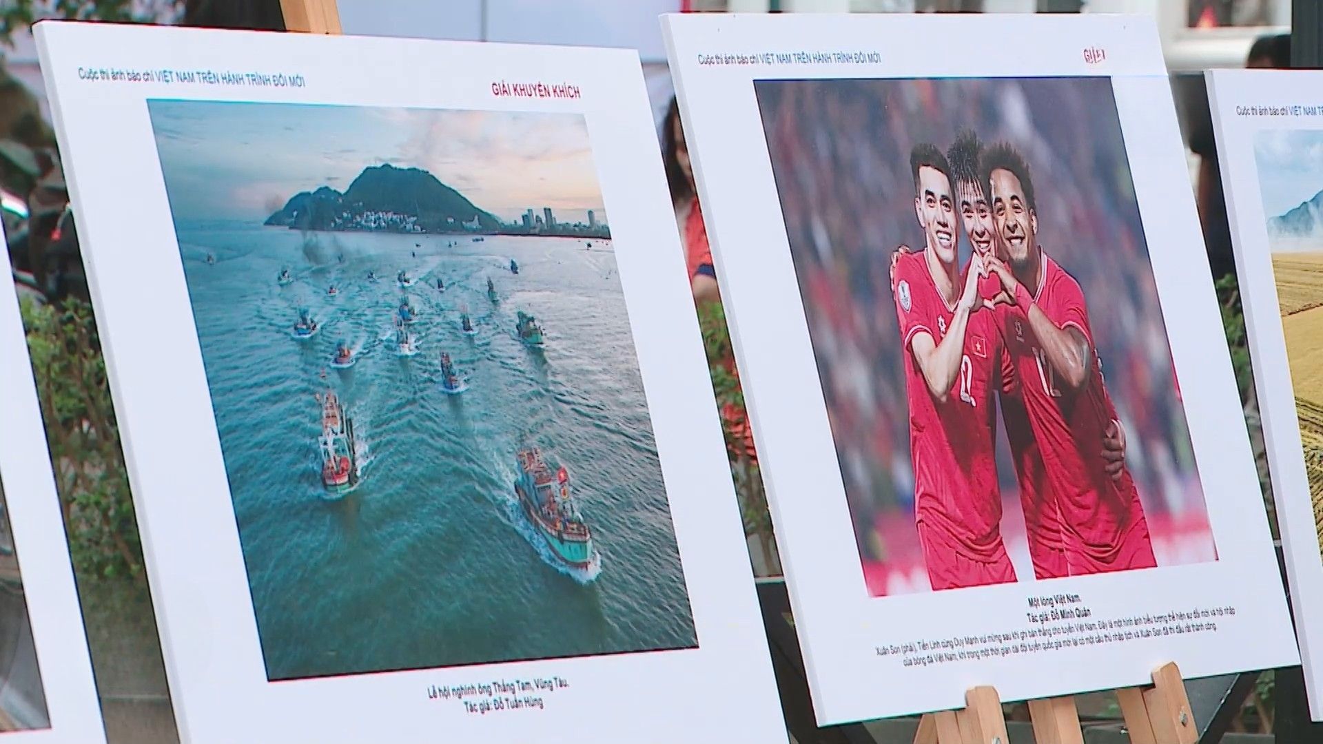 Việt Nam đổi mới qua ảnh báo chí