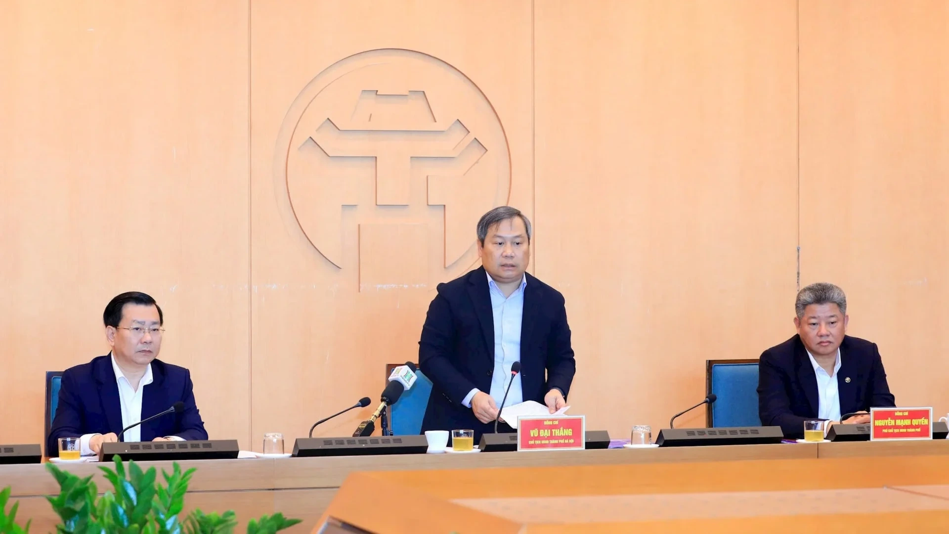 Kiên quyết xử lý tình trạng găm hàng, tích trữ xăng dầu để trục lợi