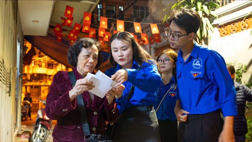 Các phường, xã hoàn thành việc phát thẻ cử tri theo đúng tiến độ 