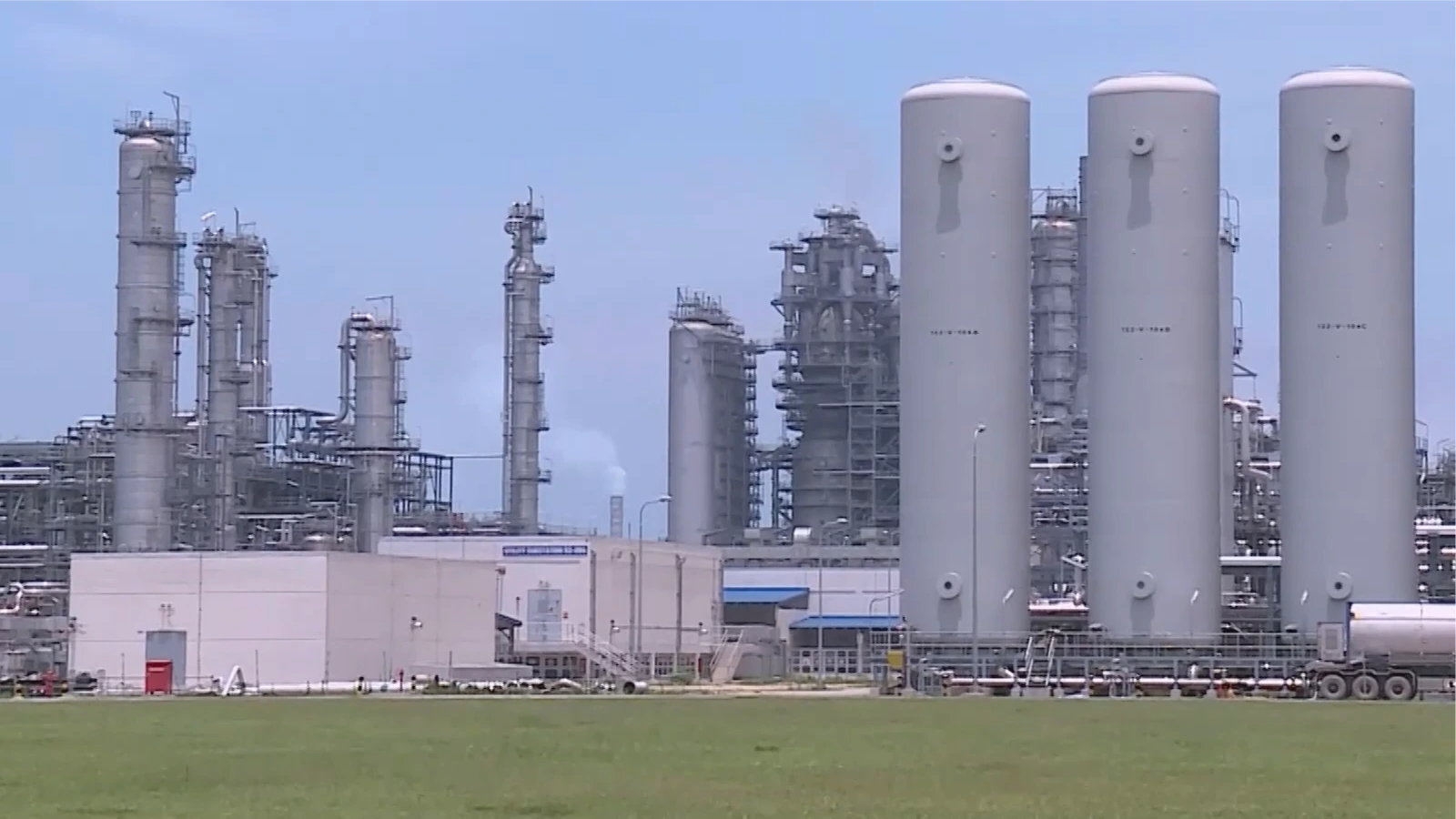 Giá xăng dầu tăng, khuyến khích người dân tiết kiệm nhiên liệu