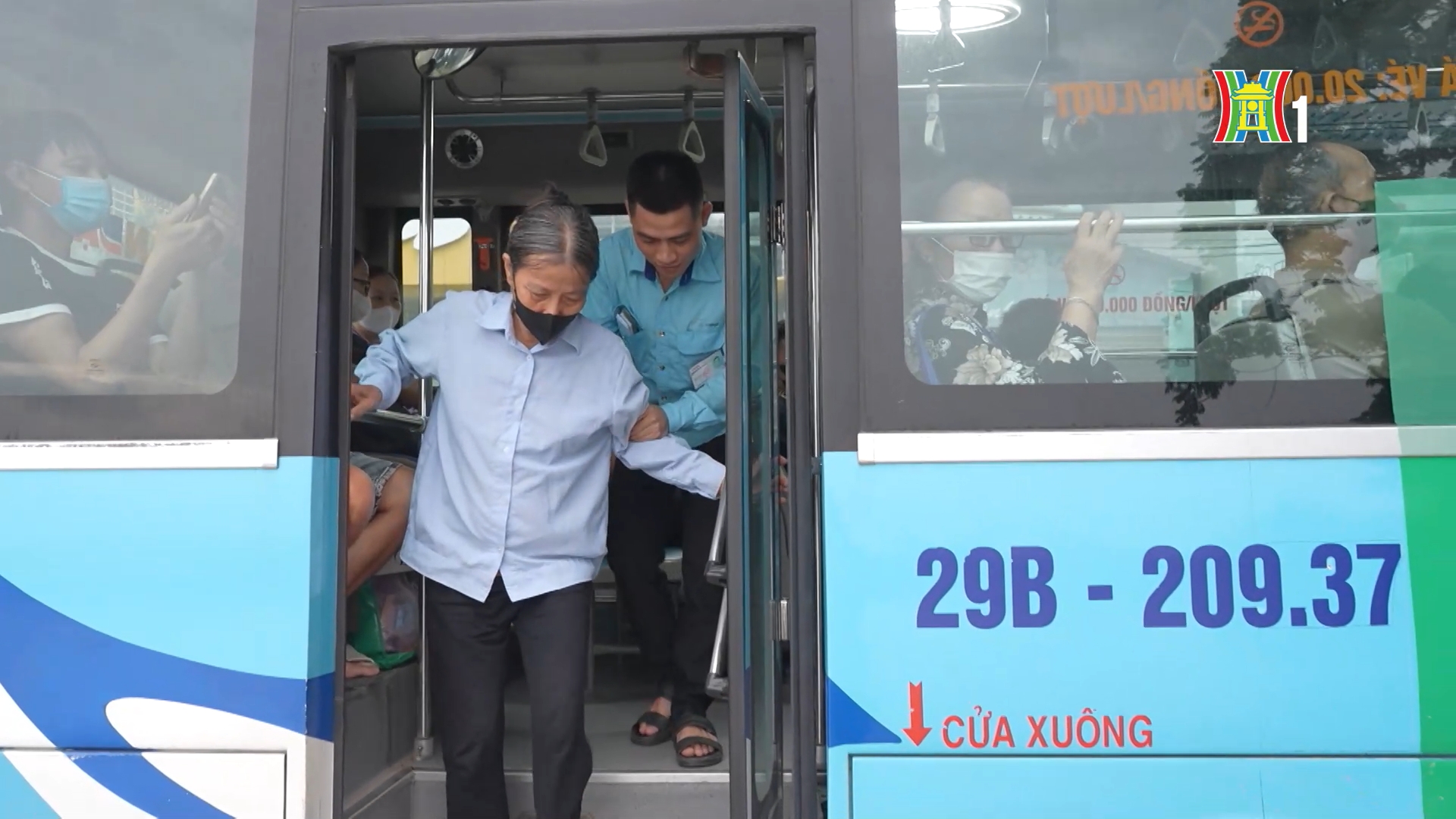 Xe buýt Hà Nội: Văn minh từ những điều tử tế | Người tốt quanh ta | 11/03/2026