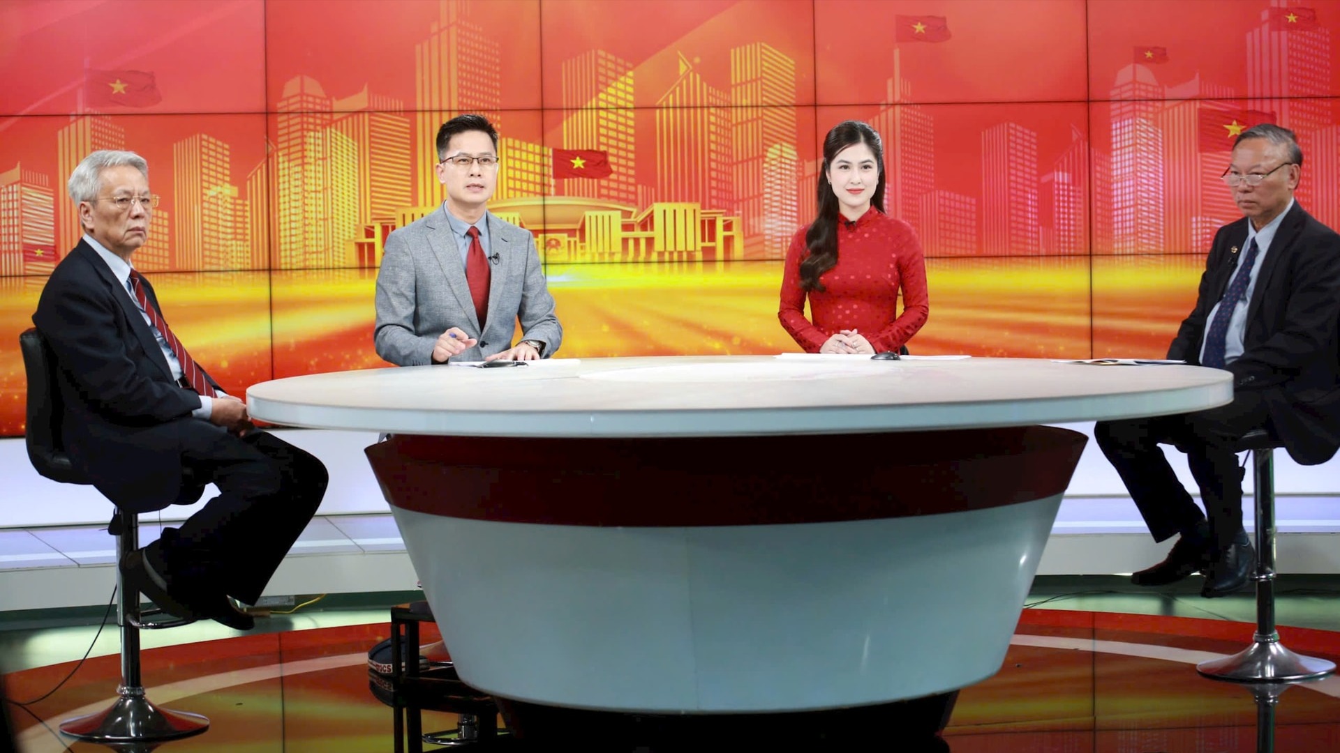 Chương trình thời sự đặc biệt 'Xây dựng Nhà nước pháp quyền, phát huy quyền làm chủ của nhân dân'