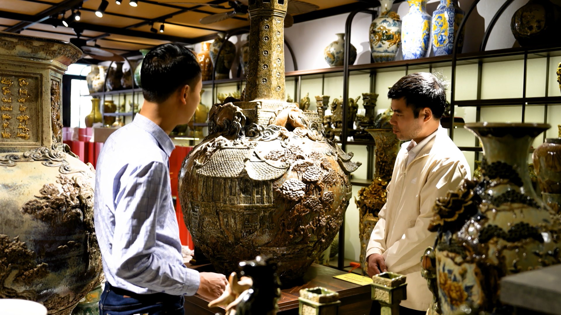 Sự phát triển của làng nghề Bát Tràng trong giai đoạn hiện nay