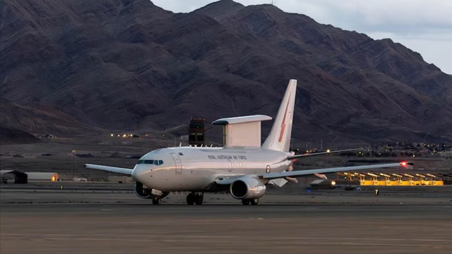 Australia chuyển tên lửa và máy bay do thám tới Trung Đông