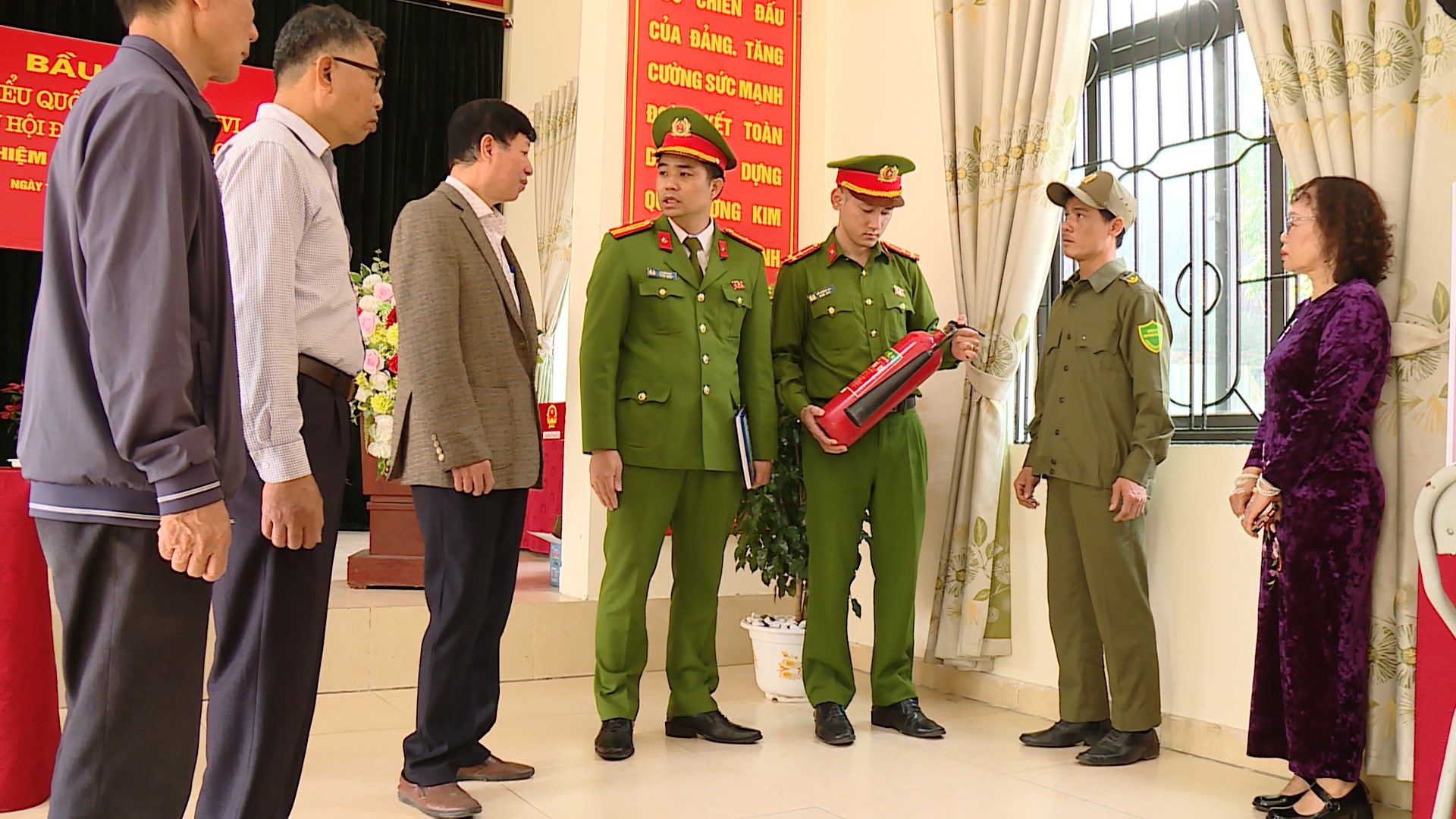 Xã Phù Đổng đảm bảo an toàn phòng cháy, chữa cháy cho ngày bầu cử 