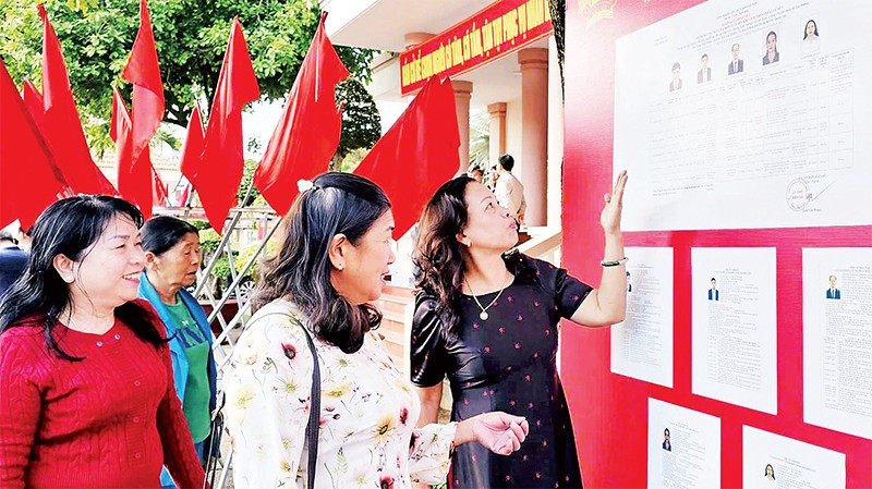 Cử tri chờ đón ngày bầu cử