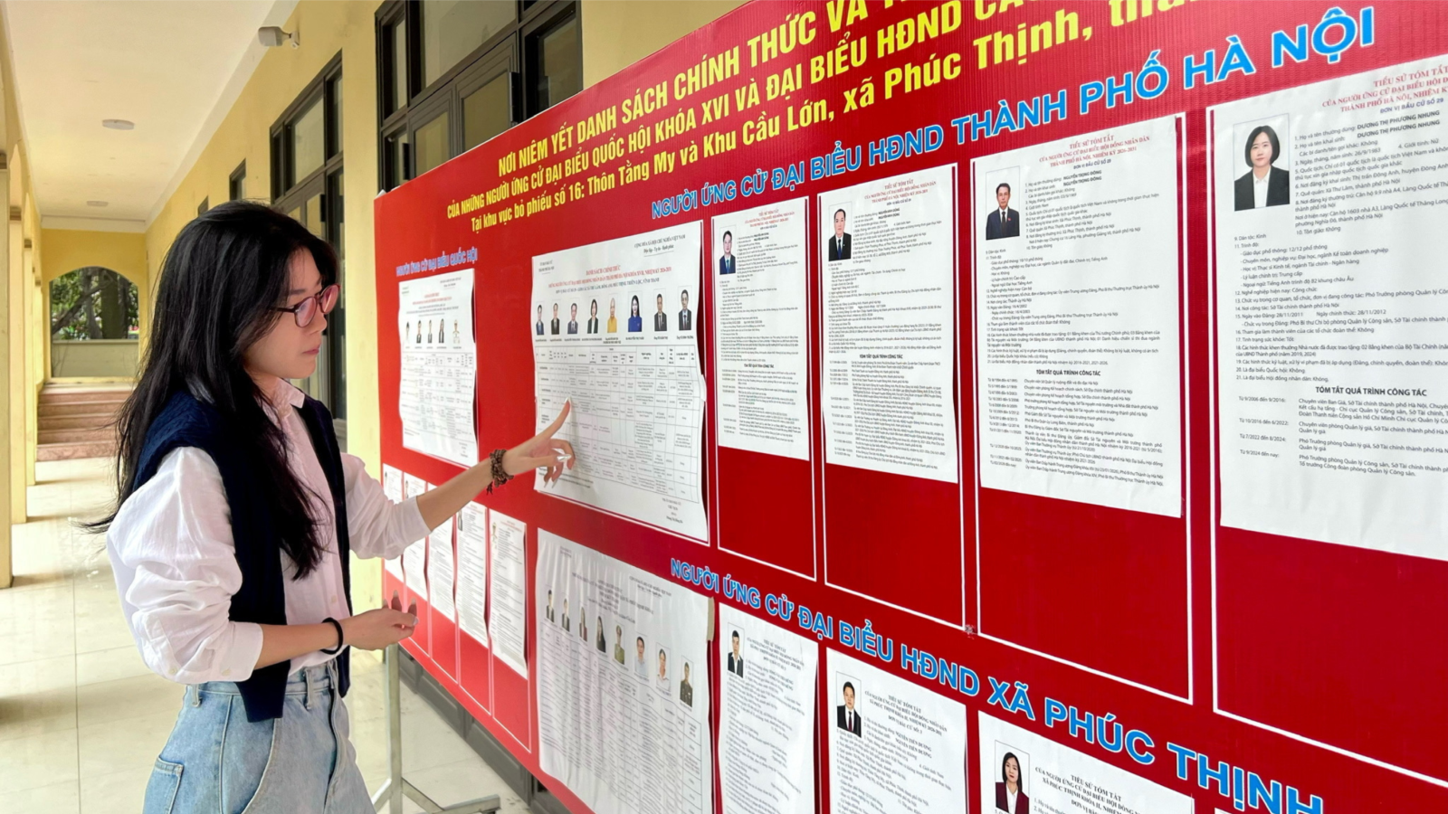 Người dân Thủ đô náo nức hướng về ngày hội non sông 