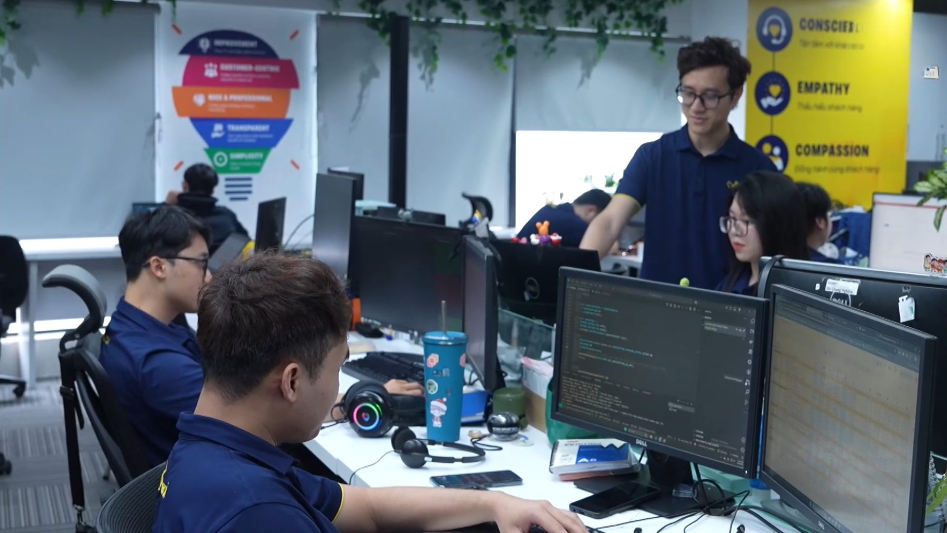 Hỗ trợ các doanh nghiệp chuyển đổi số | Chuyển đổi số | 03/02/2026