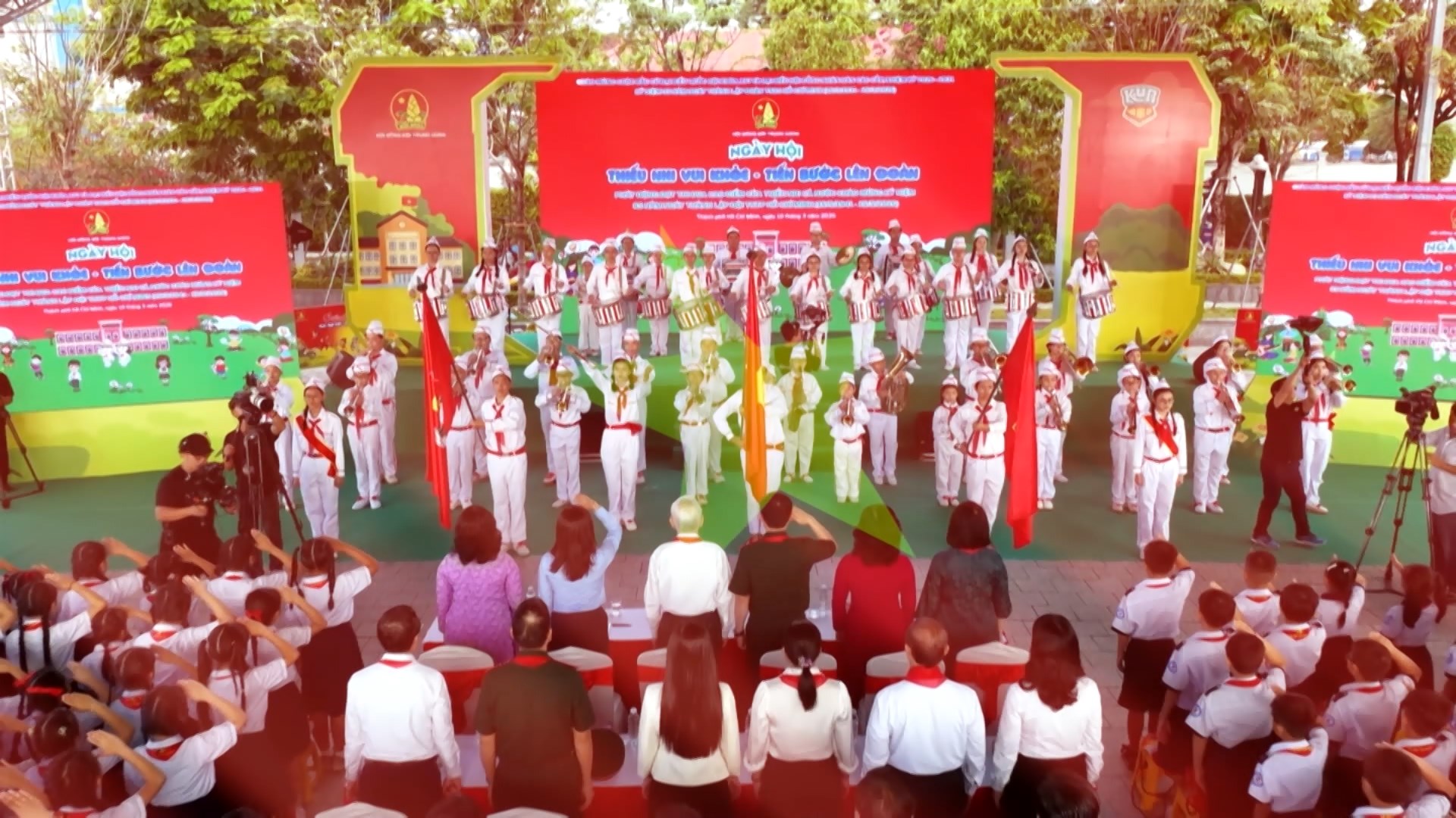 Ngày hội thiếu nhi vui khoẻ - Tiến bước lên Đoàn