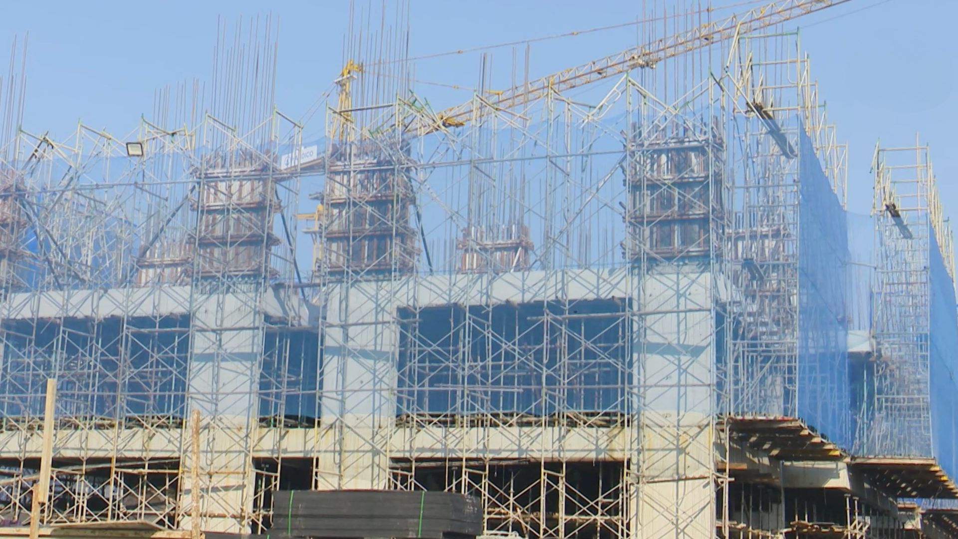 BĐS chịu áp lực từ giá xăng, dầu, vật liệu tăng