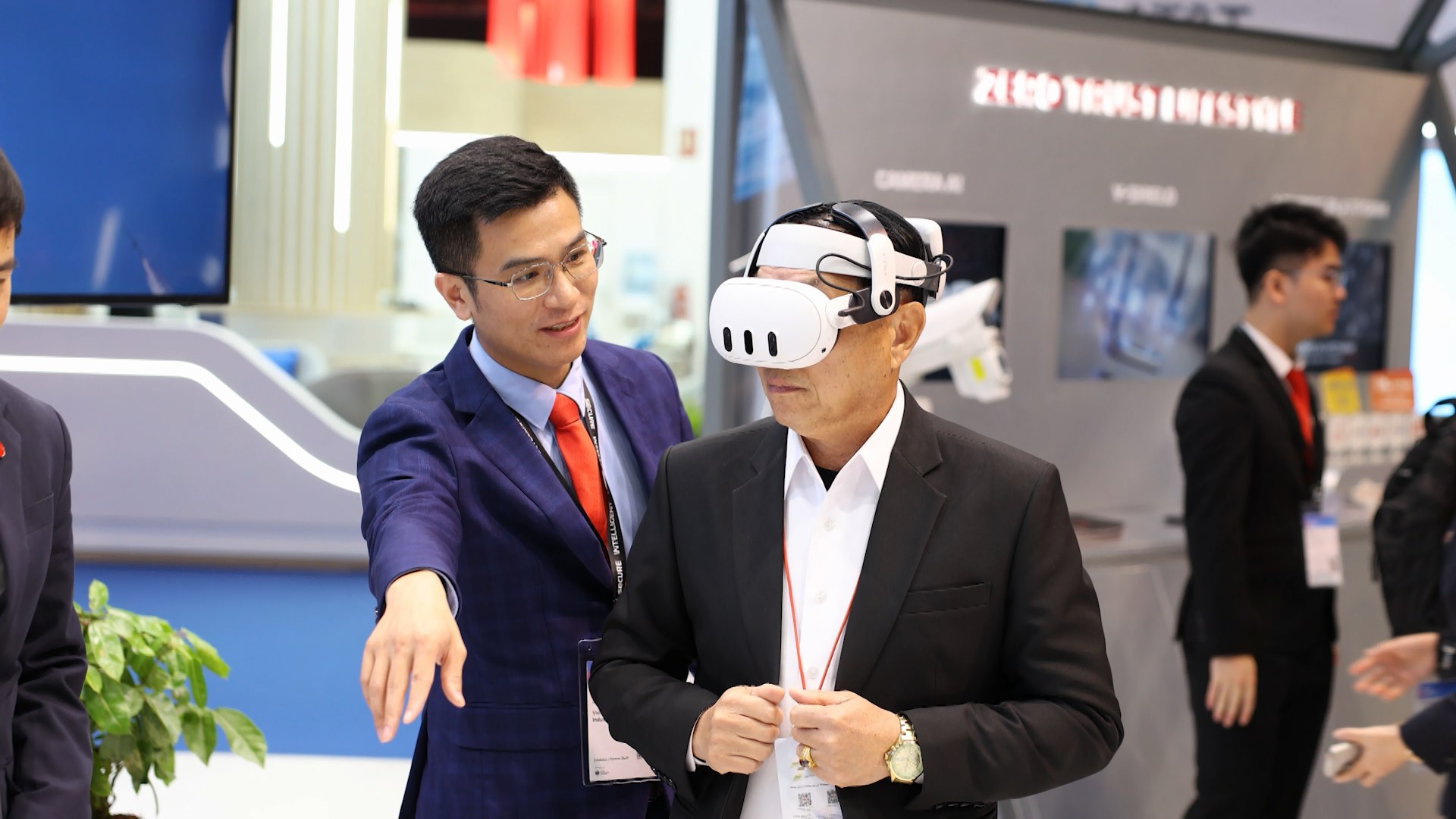 Công nghệ Việt Nam ghi dấu ấn tại MWC 2026