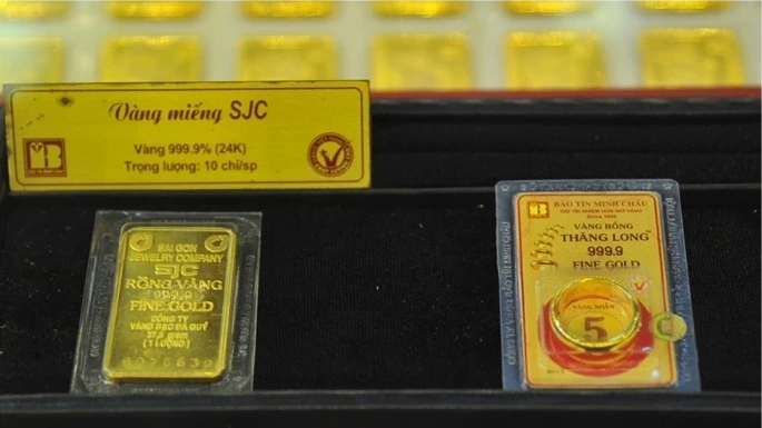 Vàng miếng giảm 900.000 đồng/lượng