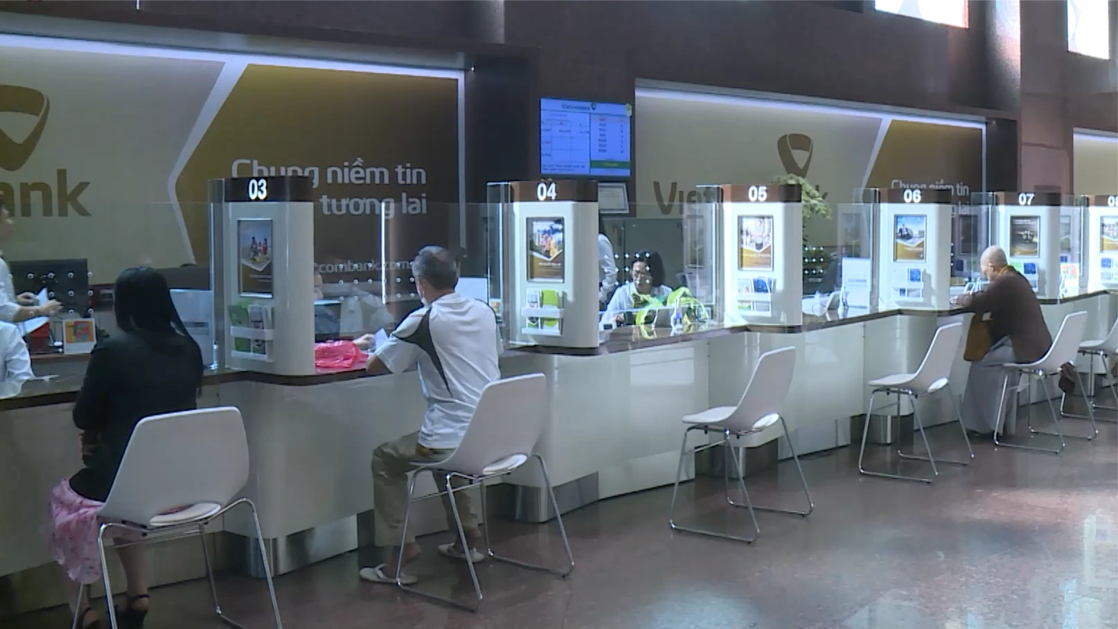 Tăng mạnh lãi suất cho vay mua nhà | Vấn đề kinh tế | 03/02/2026