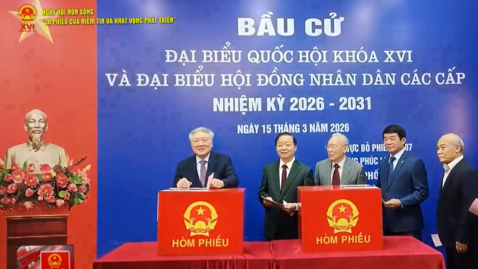 Lãnh đạo Đảng, Chính phủ chung vui ngày hội non sông cùng phường Phúc Lợi