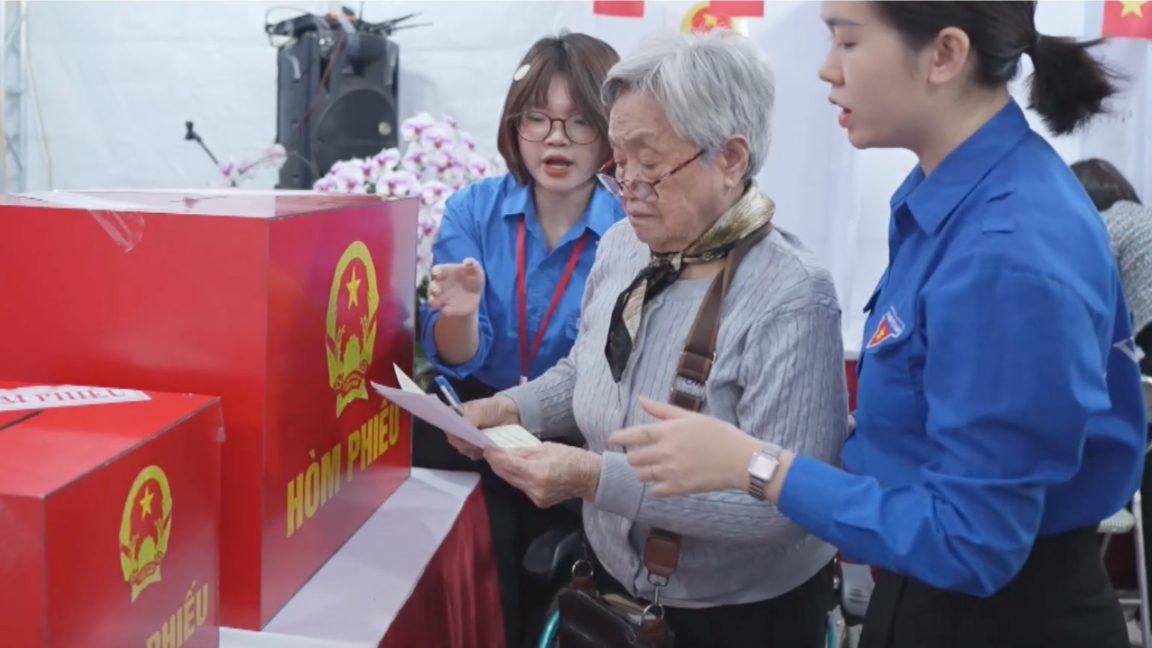 Chọn người 'biết lắng nghe tiếng phố'