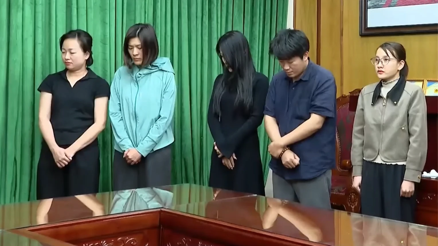 Khởi tố nhóm môi giới làm giả hồ sơ trục lợi NƠXH