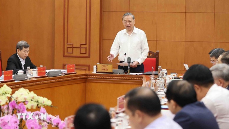 Kiên quyết ngăn chặn, đẩy lùi tham nhũng, lãng phí, tiêu cực