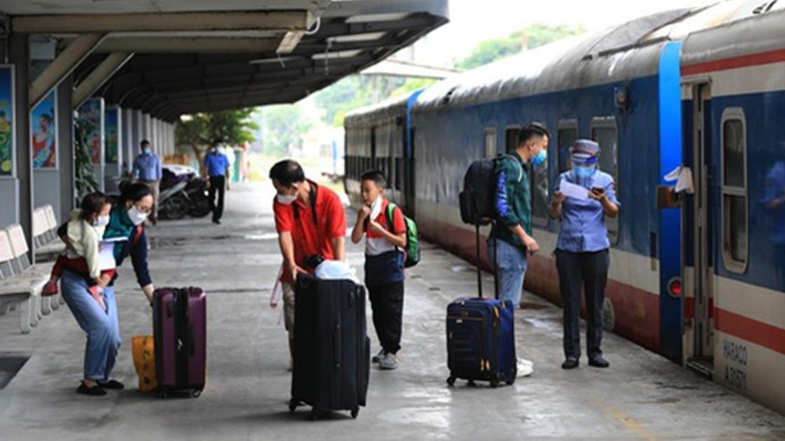 Đường sắt tăng chuyến tàu phục vụ cao điểm dịp Lễ 30/4 - 1/5