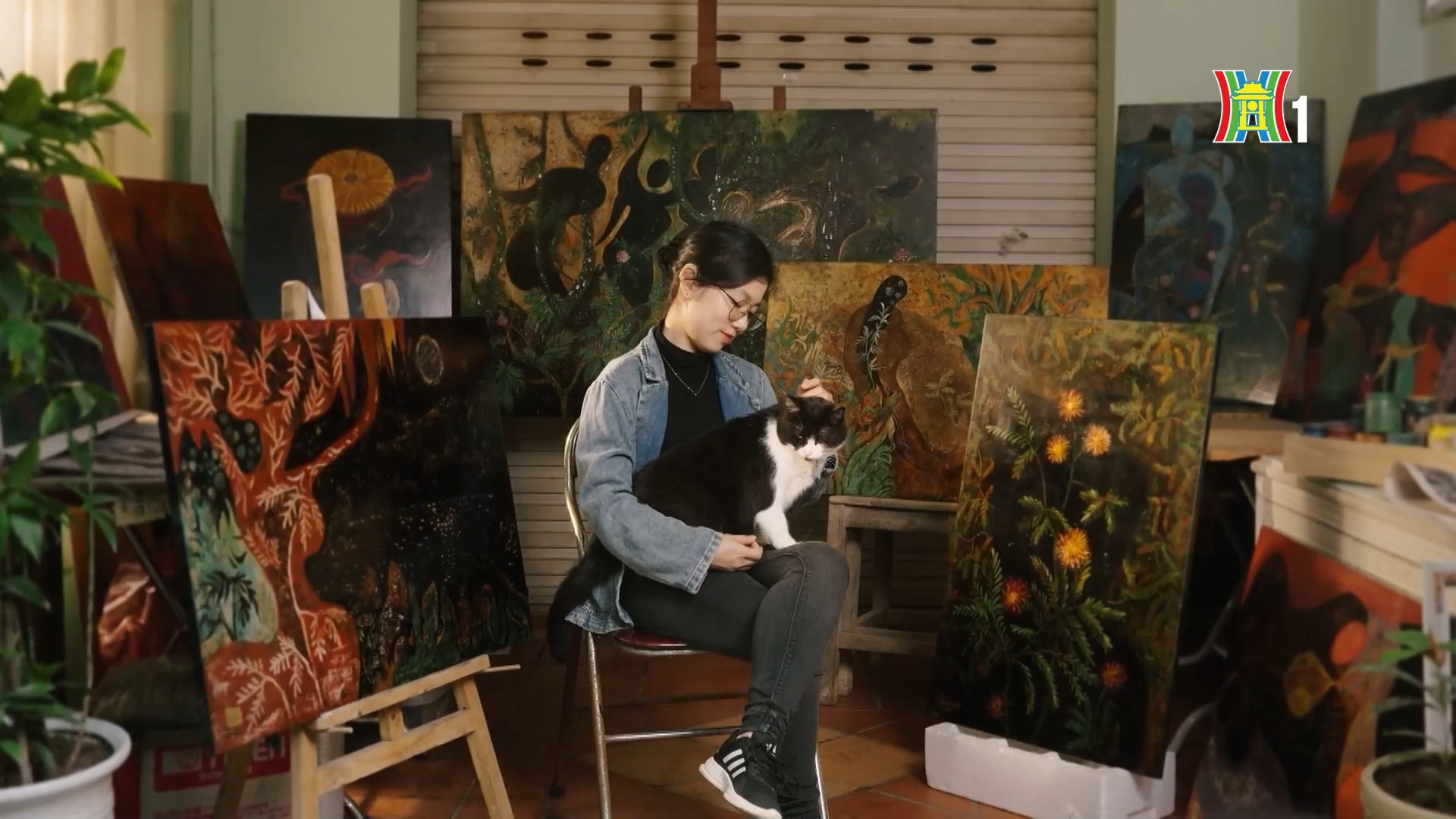 Nữ hoạ sĩ khiếm thính đưa nghệ thuật chạm đến khán giả | Người tốt quanh ta | 19/03/2026