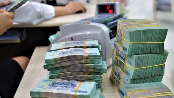 Lãi suất tiền gửi tăng lên 8 - 8,5%/năm