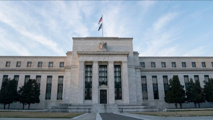 FED giữ nguyên lãi suất trước dự báo lạm phát