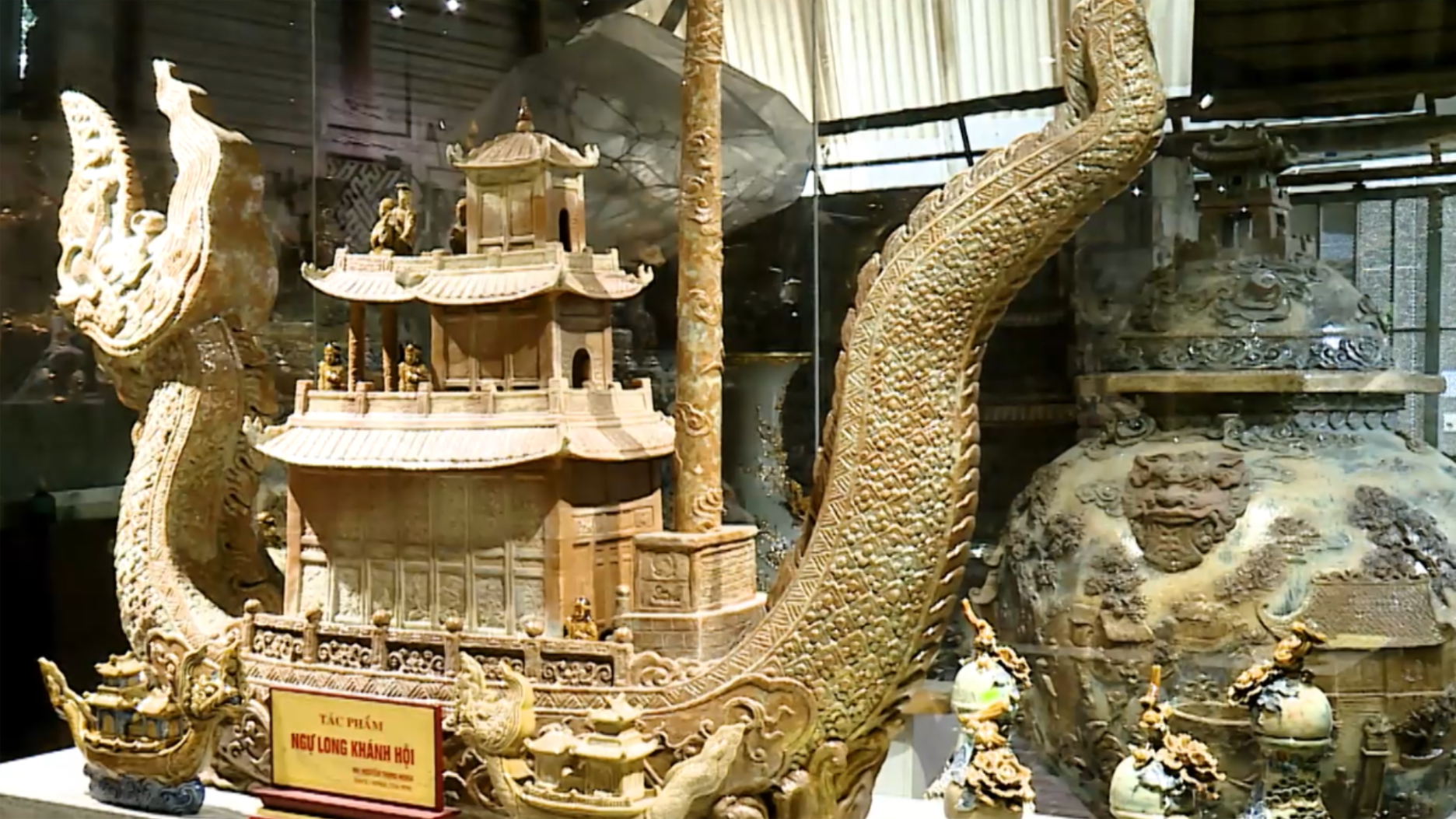 Dòng chảy lịch sử qua các tác phẩm gốm sứ | Hà Nội đến để yêu | 01/3/2026