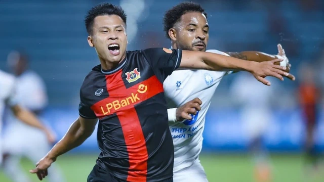 Ninh Bình hụt hơi trong cuộc đua vô địch