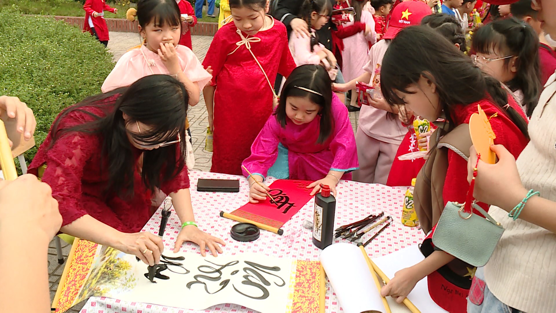 Lễ hội Mùa xuân - món quà xuân dành tặng học sinh 