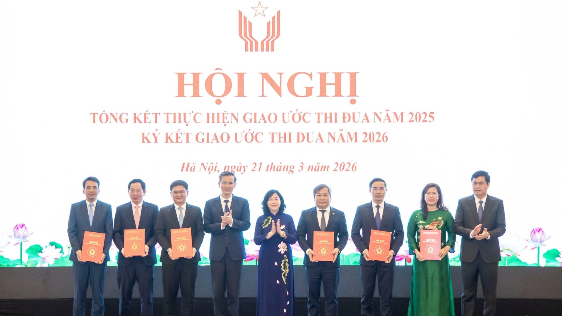 Gắn phong trào thi đua với nhiệm vụ chính trị