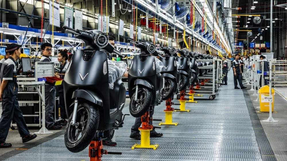 Thủ tướng yêu cầu thúc đẩy chuyển đổi xe điện