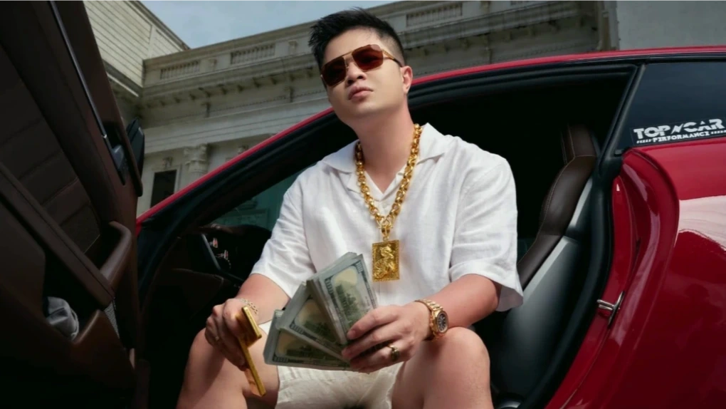 Gia đình Mr.Pips bị lừa vì chạy bệnh án tâm thần