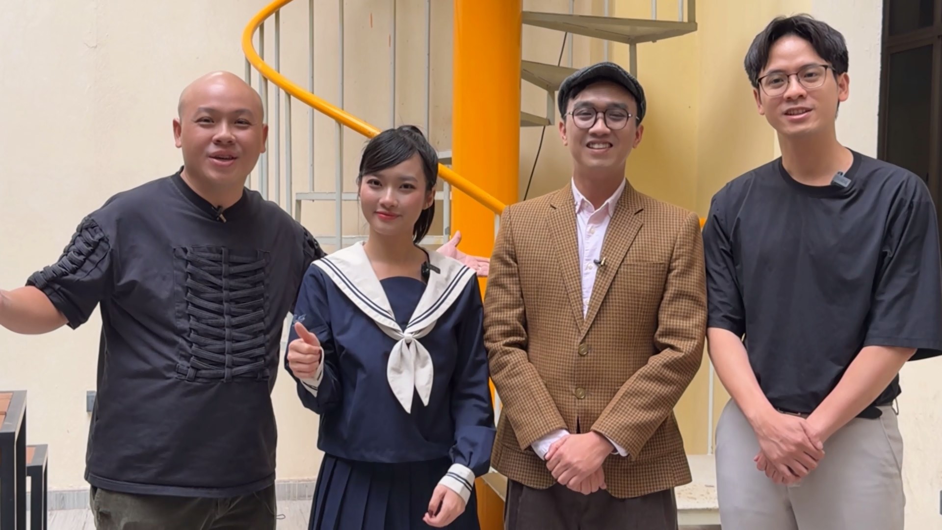 Gặp gỡ đoàn làm phim 'Cảm ơn người đã thức cùng tôi'