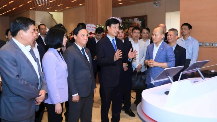 Hà Nội tăng tốc chuyển đổi số, thúc đẩy đổi mới sáng tạo