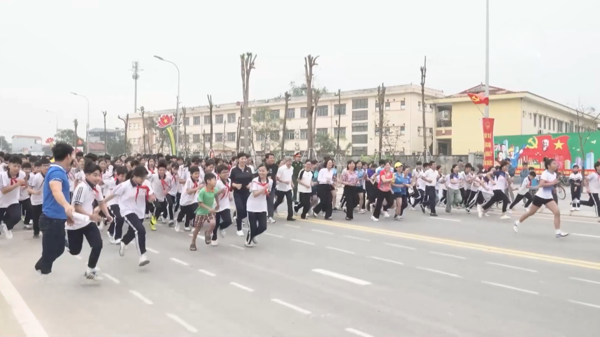 Xã Kiều Phú phát động Ngày chạy Olympic vì sức khoẻ toàn dân