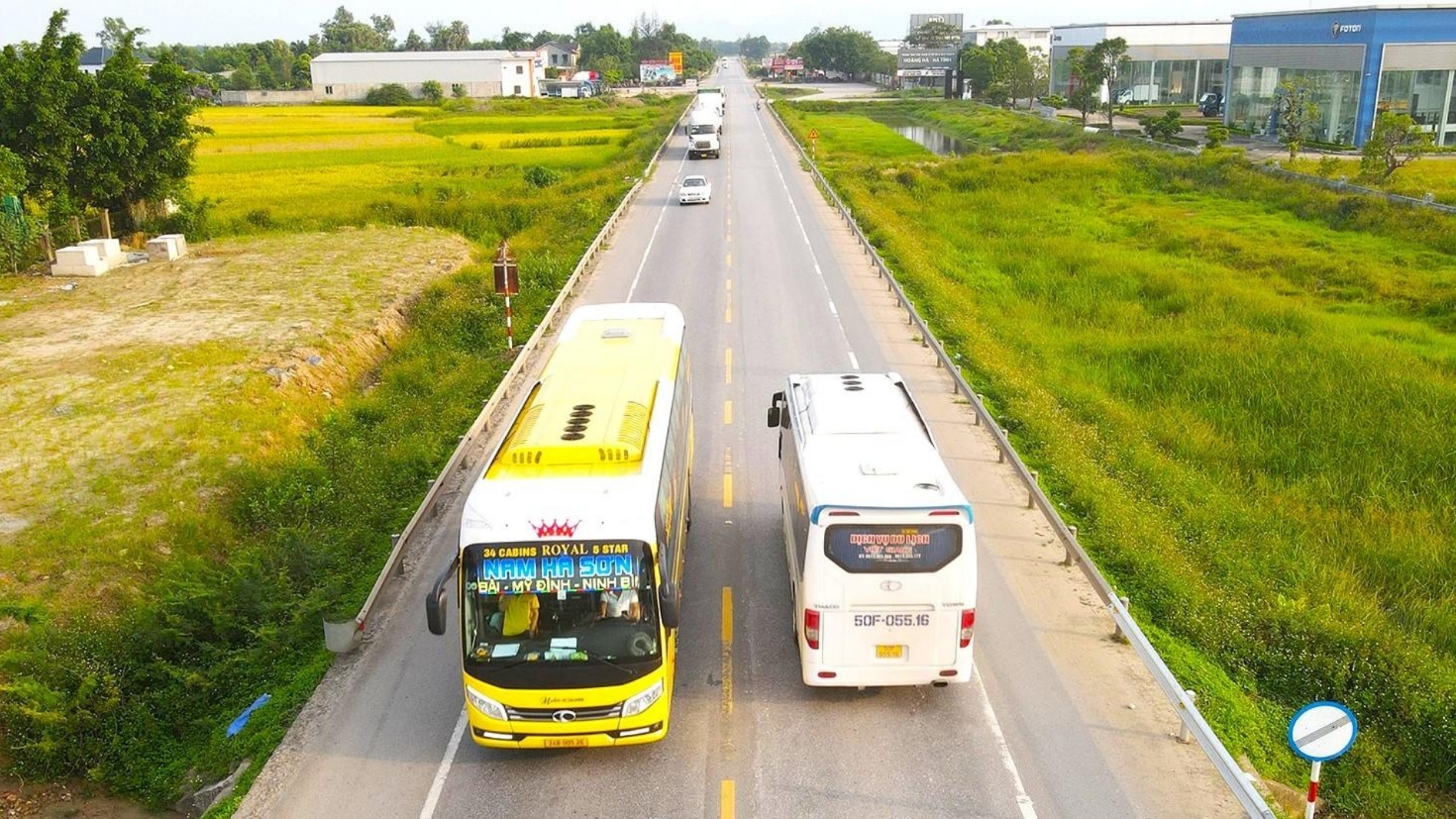 Siết chặt việc cấp, đổi phù hiệu xe kinh doanh vận tải