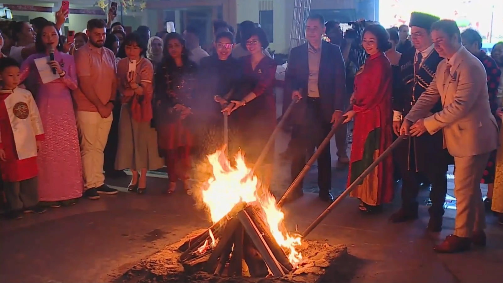 Giao lưu văn hoá tết Novruz lan toả sắc màu hữu nghị