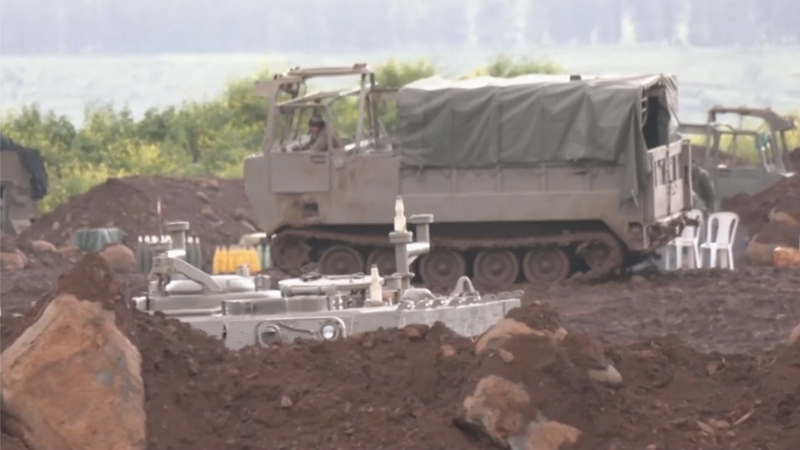 Israel mở rộng tấn công nhằm vào lực lượng Hezbollah tại Lebanon