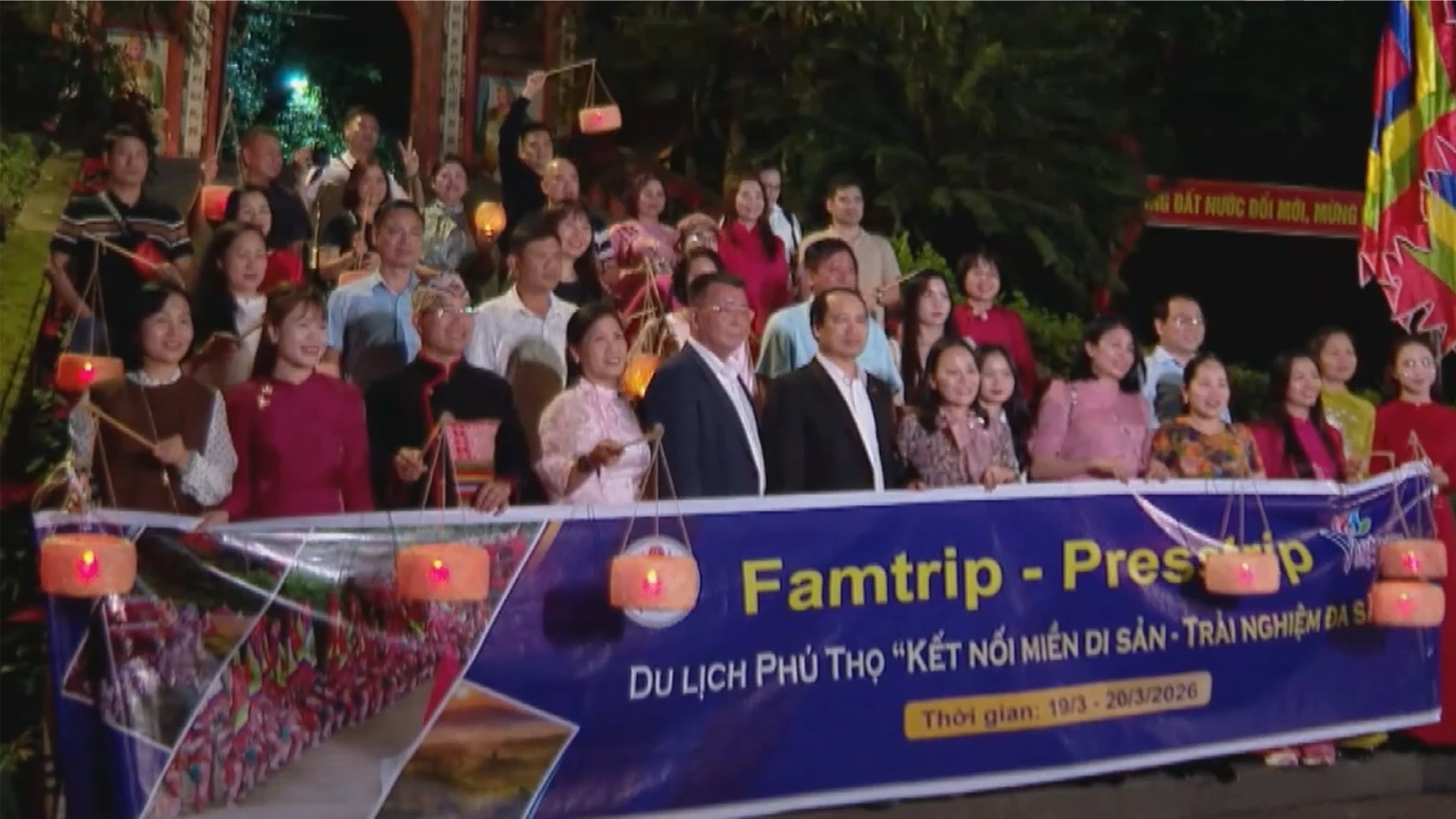 Đặc sắc tour đêm 'Đền Hùng lung linh nguồn cội'