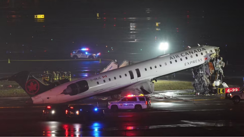 Máy bay đâm vào xe cứu hỏa tại New York, Mỹ