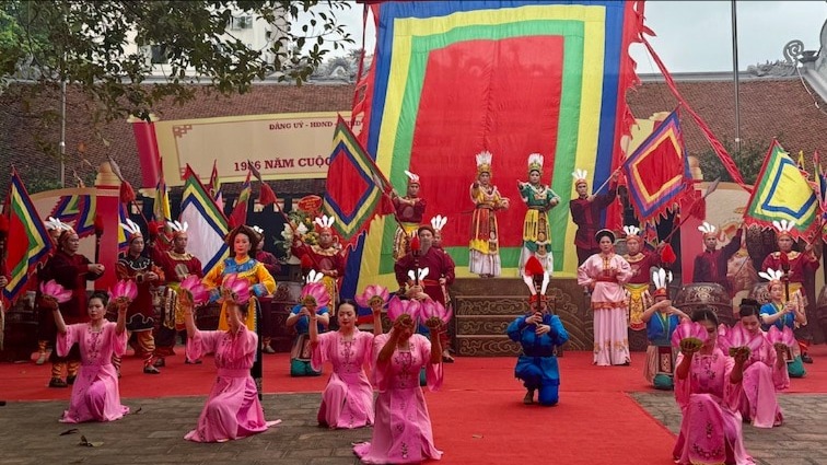 Lễ kỷ niệm 1986 năm khởi nghĩa Hai Bà Trưng