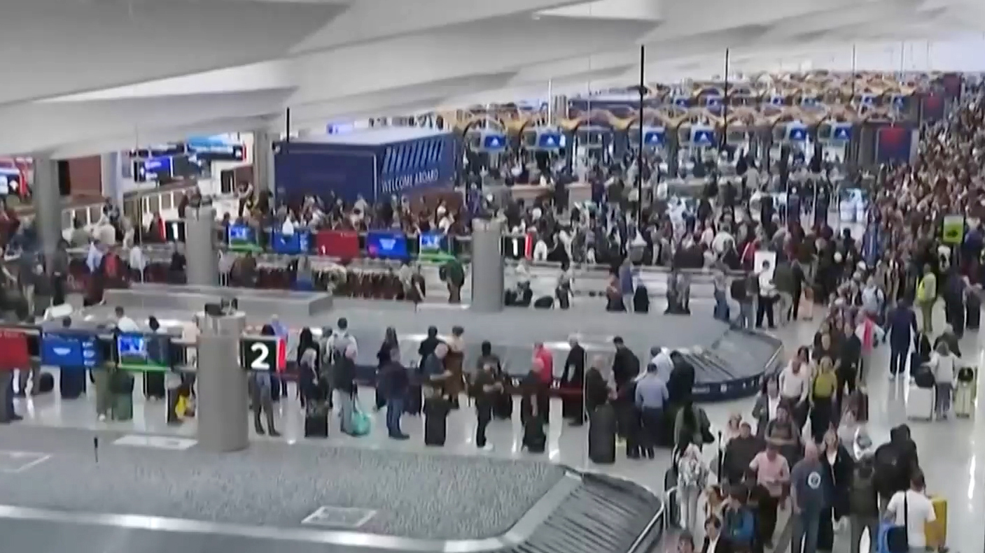 Mỹ triển khai ICE hỗ trợ an ninh tại một số sân bay