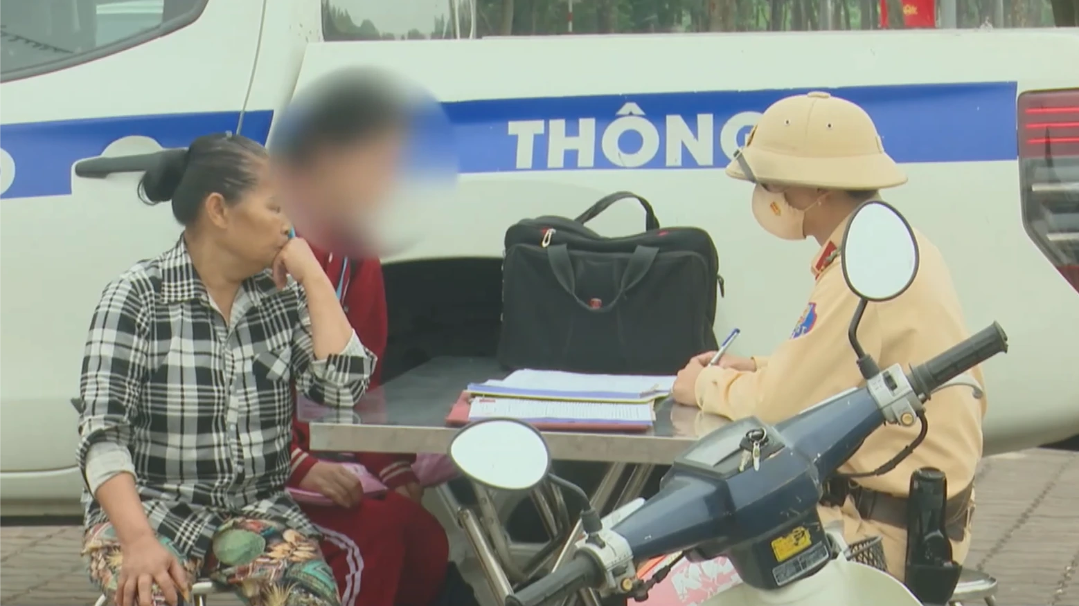 Tăng cường phối hợp, xử lý học sinh vi phạm giao thông