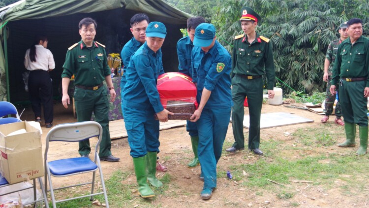 Đưa hài cốt liệt sĩ về quê hương sau 77 năm