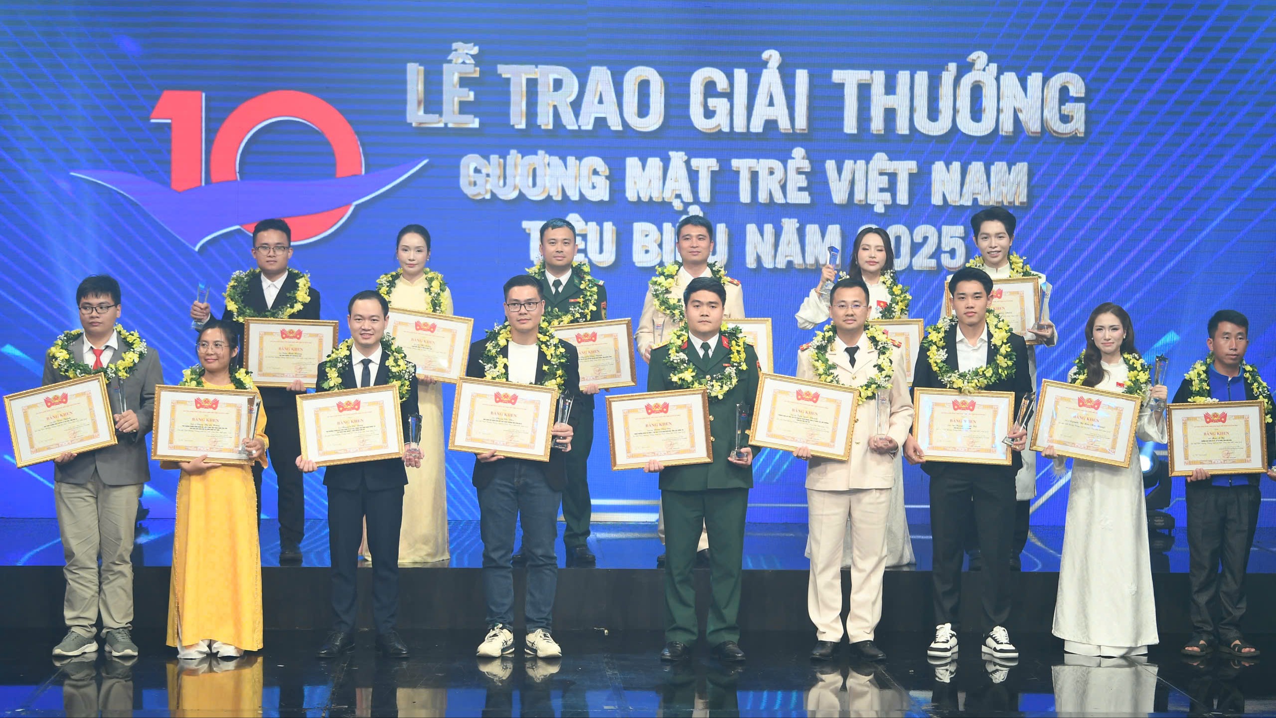 Lễ trao Giải thưởng Gương mặt trẻ Việt Nam tiêu biểu năm 2025