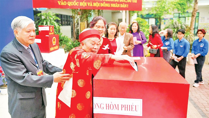 Hà Nội khẳng định sự gương mẫu, đi đầu trong công tác bầu cử