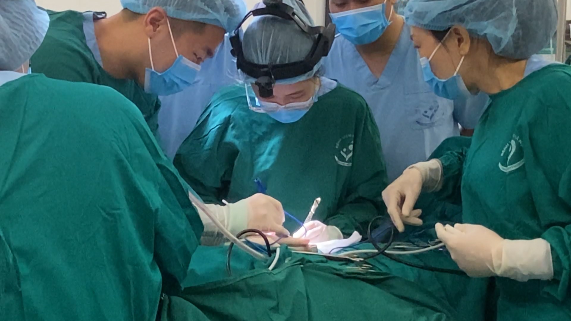 Y tế Thủ đô phát triển các chuyên khoa chuẩn quốc tế