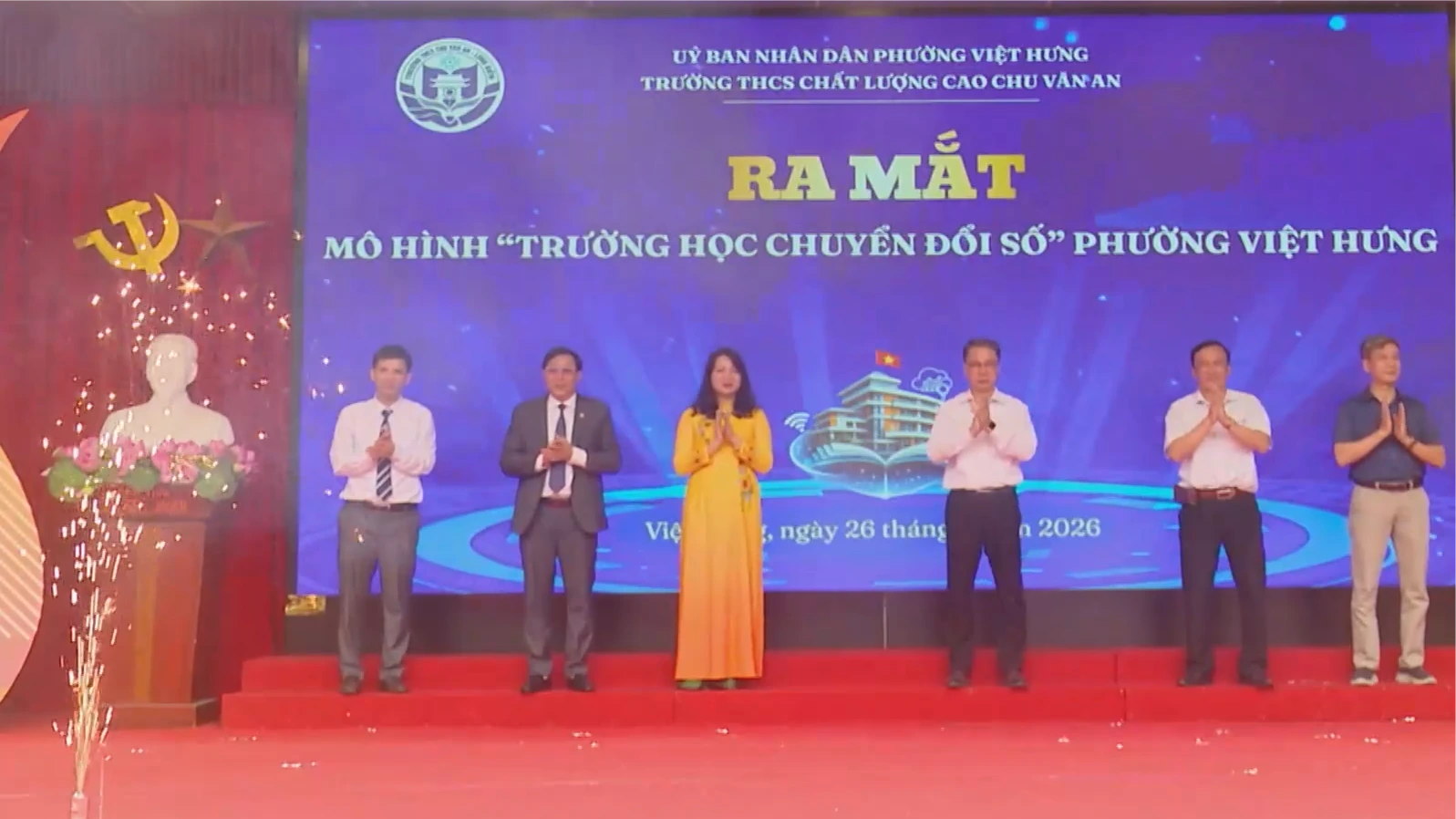 Ra mắt mô hình trường học chuyển đổi số