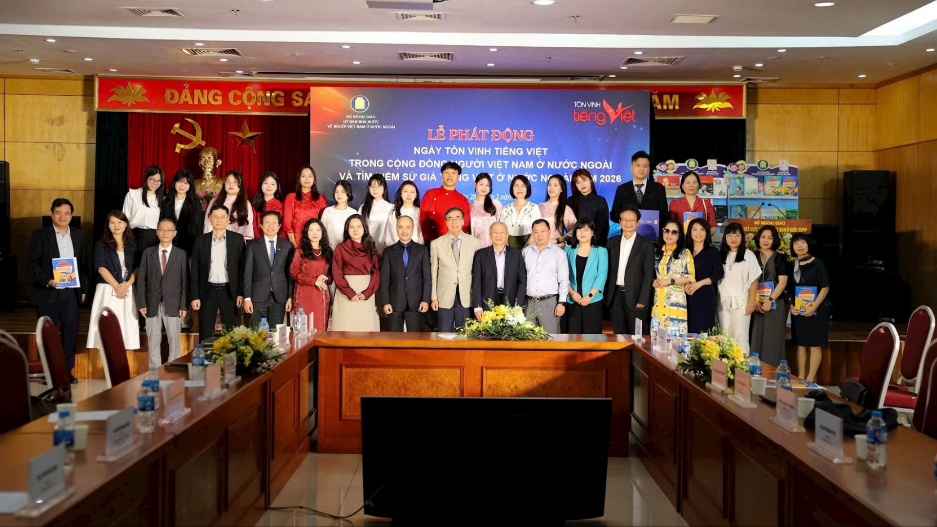 Tôn vinh tiếng Việt trong cộng đồng người Việt ở nước ngoài